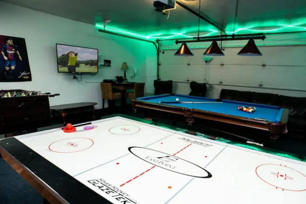 Location In Scottsdale, 8 Bedroom House, Heated Pool, Spa, Game Room, Bbq, Putting * Phoenix