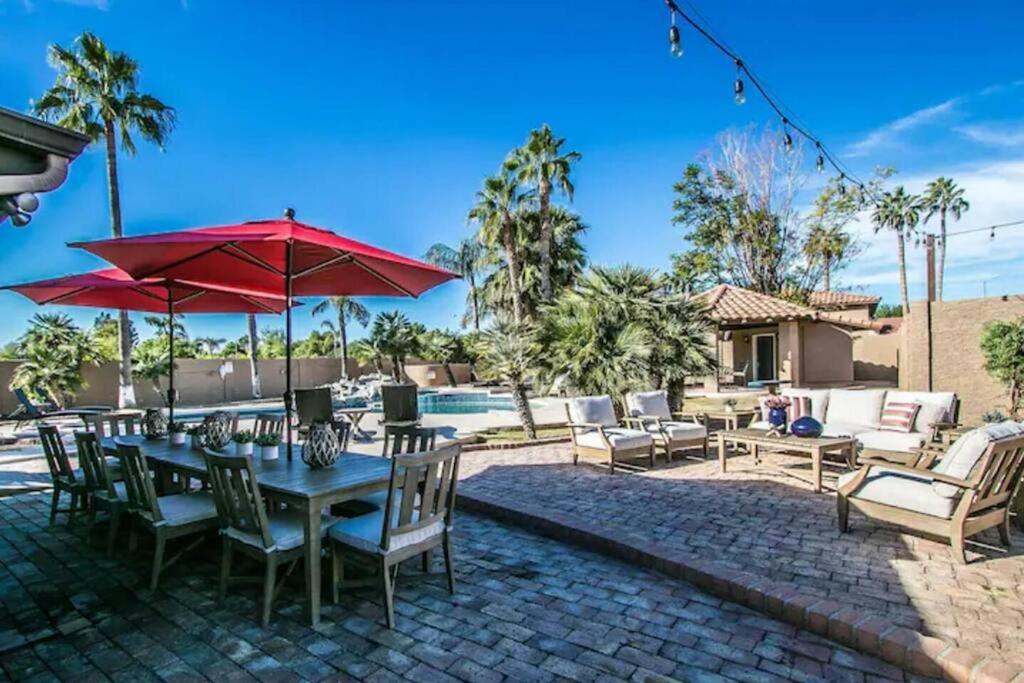 Location In Scottsdale, 8 Bedroom House, Heated Pool, Spa, Game Room, Bbq, Putting Holiday home *
