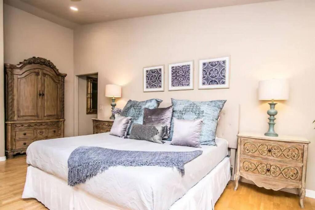Holiday home Location In Scottsdale, 8 Bedroom House, Heated Pool, Spa, Game Room, Bbq, Putting